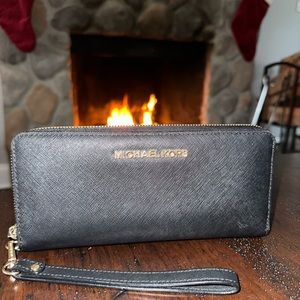 Michael Kors Wallet - Black